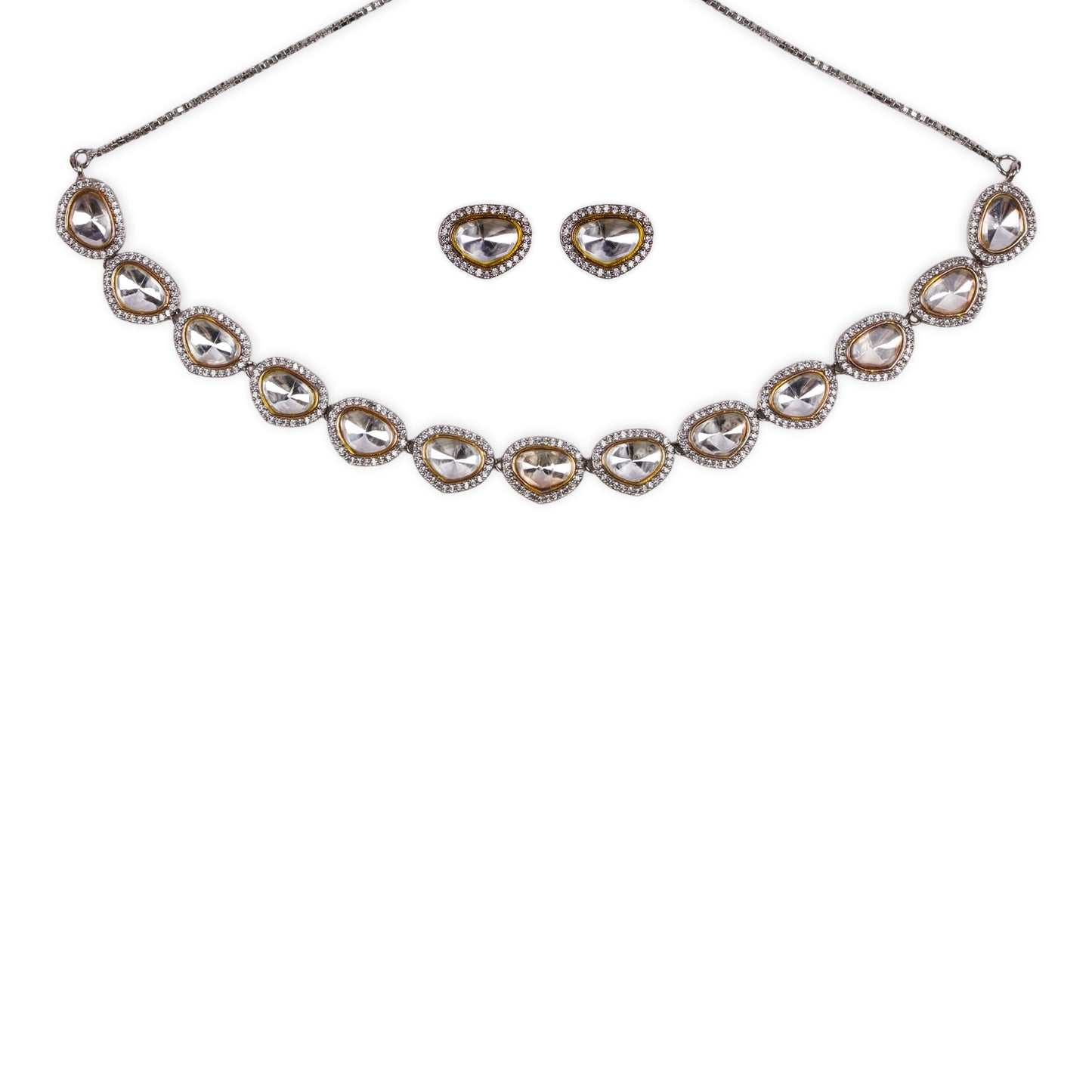 Uncut Kundan AD Necklace with Matching Studs: A Stunning Single-Line Design, Skillfully Polished in Elegant Gold and Silver Tones