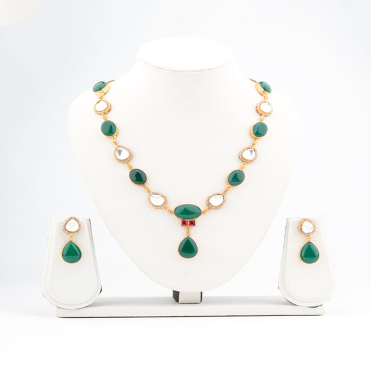 Indo-Western Elegance: Emerald Green Kundan Necklace Set