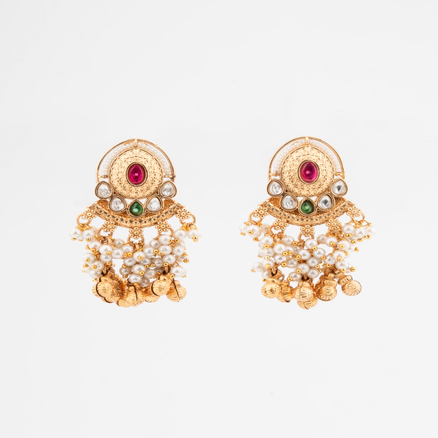 Kundan studded Heritage Rajwadi Necklace Set having Bandai and Chandan Haar-inspired layout, – A Tribute to Royal Craftsmanship