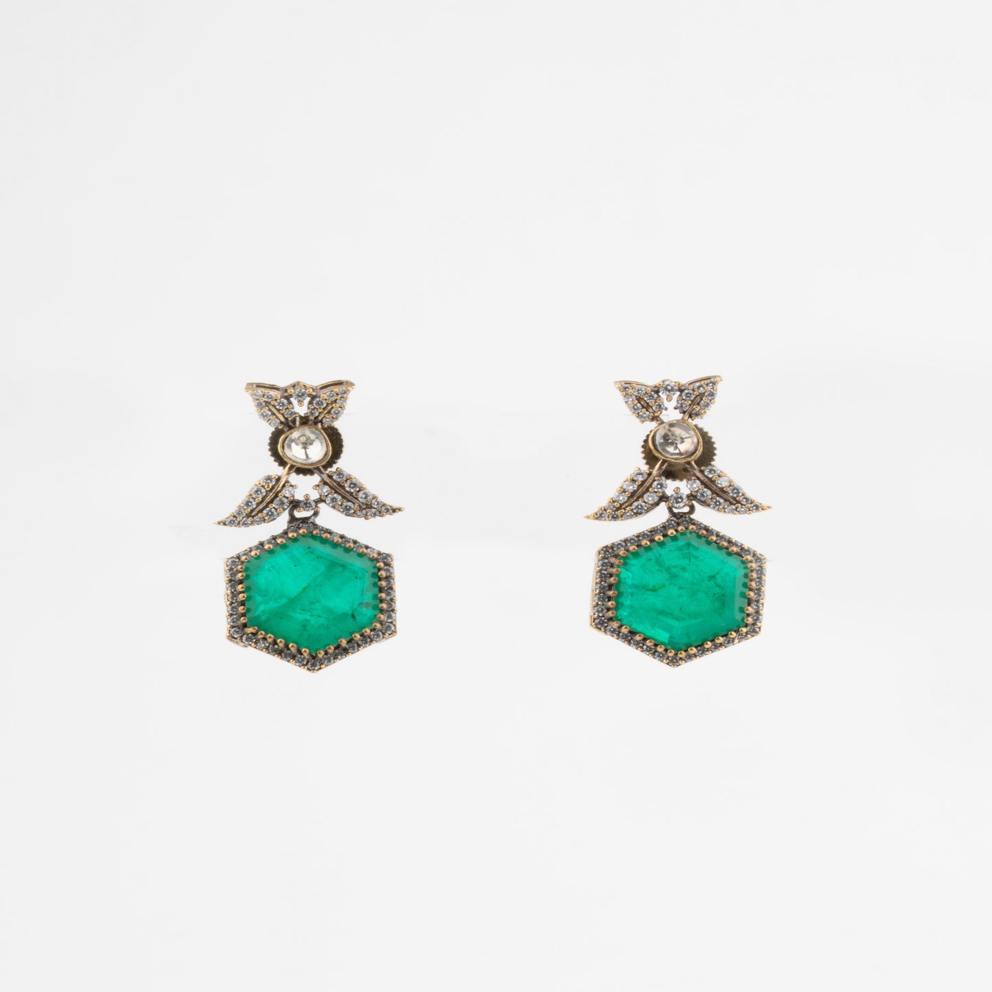 Victorian Polish Brass Necklace Set with Green Emeralds, American Diamonds & Kundan Detailing