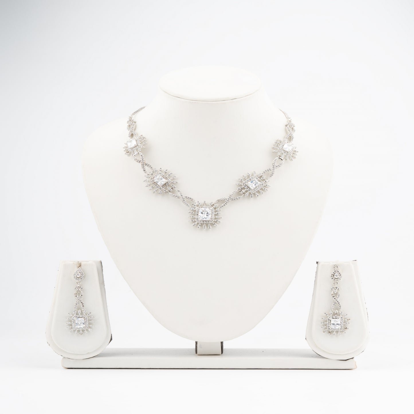 Sunburst inspired American Diamond necklace Set