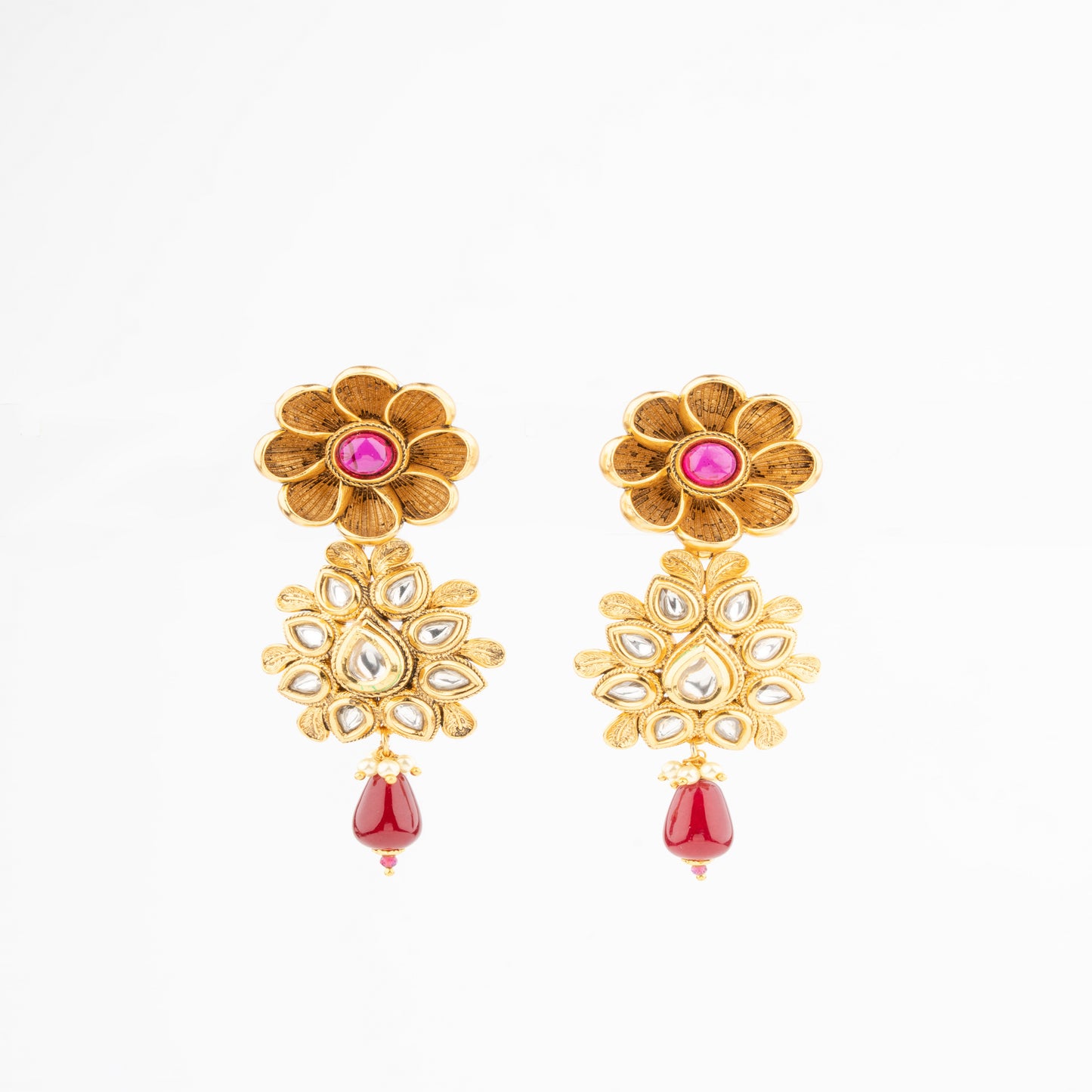 Kundan studded Antique Temple Hasli Style Necklace Set with Pendant and Earrings