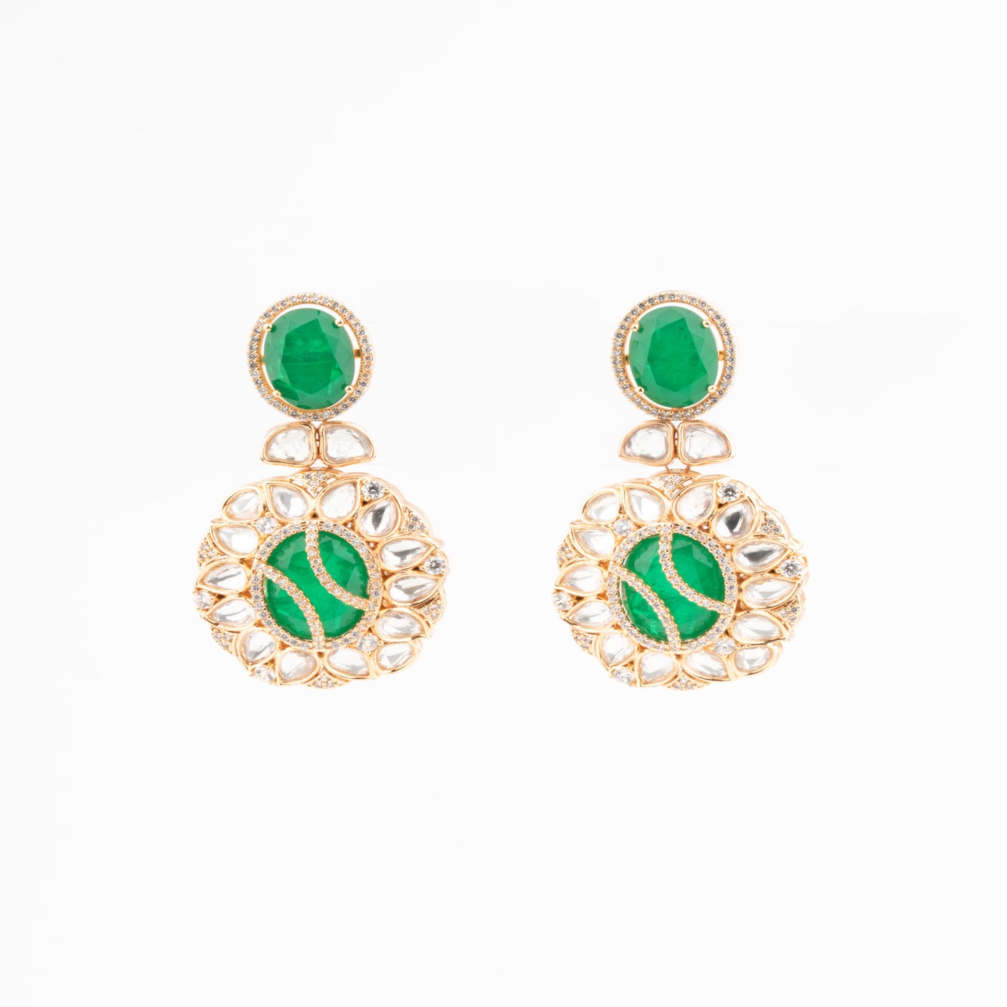 Exquisite Uncut Backsetting Kundan Necklace with Green Emerald Accents and AD Detailing