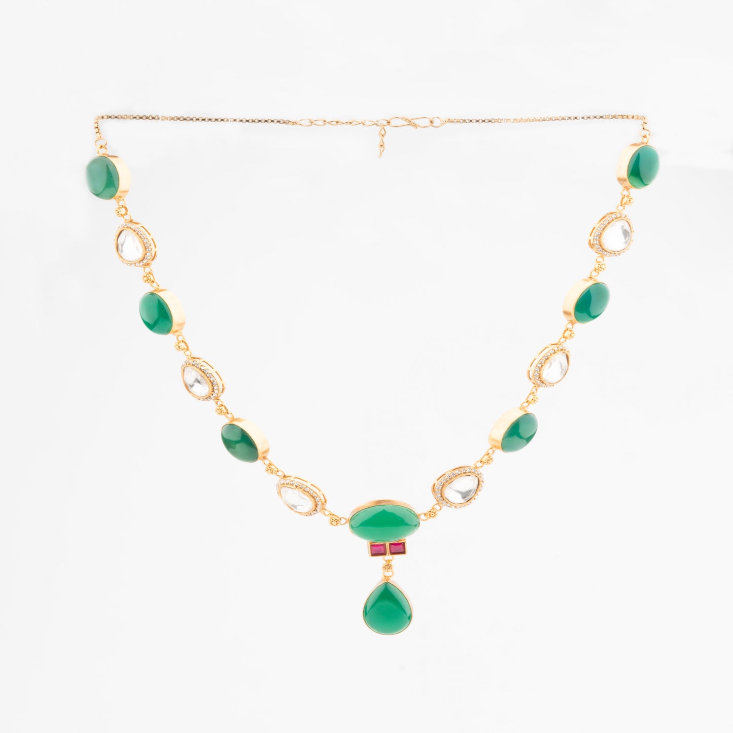 Indo-Western Elegance: Emerald Green Kundan Necklace Set